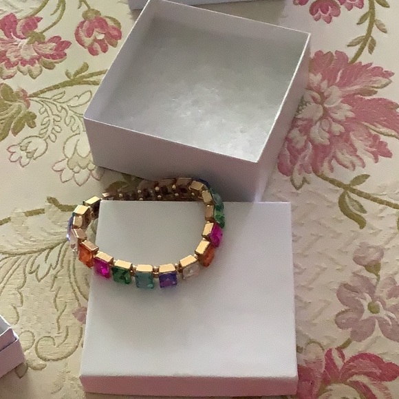 Bracelet with colored stones Stretchy gold tone background size large. - Picture 5 of 14